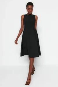 TRENDYOLMİLLA Black Pleated Lined Midi Weaving Dress - Image 3