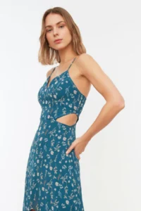 TRENDYOLMİLLA Multicolored A Cut Lined Waist Detailed flower patterned Maxi Weaving Dress - Image 4