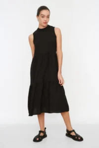 TRENDYOLMİLLA Black shift/Plain Kesim Dog collar Midi Weaving Dress - Image 2