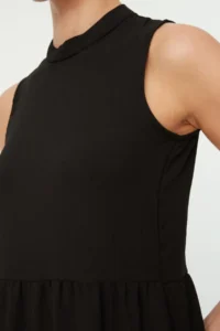 TRENDYOLMİLLA Black shift/Plain Kesim Dog collar Midi Weaving Dress - Image 5