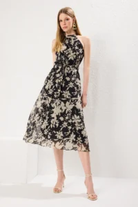 TRENDYOLMİLLA Black Belted Floral Siphon Flight Flight Weaving Midi Dress - Image 5