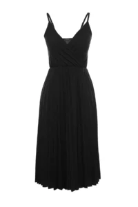 TRENDYOLMİLLA Black Waist Midi Double breasted pleated Adjustable Sleeveless Flexible Knitting Dress - Image 6