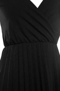 TRENDYOLMİLLA Black Waist Midi Double breasted pleated Adjustable Sleeveless Flexible Knitting Dress - Image 7