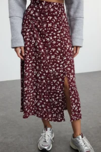 TRENDYOLMiLLA Burgundy Slit Detailed Flower Patterned Viscose Fabric Midi Weaving Skirt - Image 5