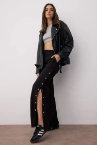 TRENDYOLMİLLA Black Wide Leg/Wide Leg Sides buttoned Weaving Dress Pants - Image 2