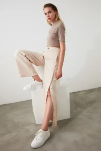TRENDYOLMİLLA Stone Wide Leg/Wide Leg Sides buttoned Weaving Dress Pants - Image 5