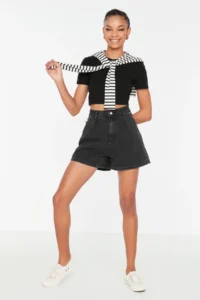 TRENDYOLMiLLA Black More Sustainable pleated High Waist City Size denim Shorts