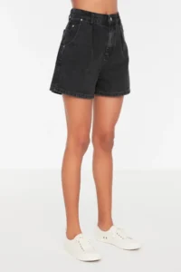 TRENDYOLMiLLA Black More Sustainable pleated High Waist City Size denim Shorts - Image 5