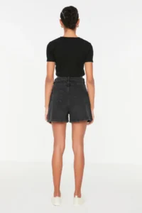 TRENDYOLMiLLA Black More Sustainable pleated High Waist City Size denim Shorts - Image 6