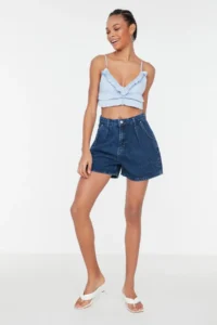 TRENDYOLMiLLA Mavi More Sustainable pleated High Waist City Size denim Shorts - Image 3