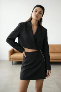 TRENDYOLMiLLA Black Zipper Detailed Weaving Shorts Skirt - Image 2