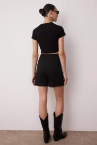TRENDYOLMiLLA Black Zipper Detailed Weaving Shorts Skirt - Image 6