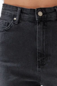 TRENDYOLMiLLA Anthracite More Sustainable High Waist City Size denim Shorts - Image 5