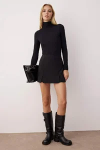 TRENDYOLMiLLA Black Double slit Super Mini Size Weaving Shorts Skirt - Image 5