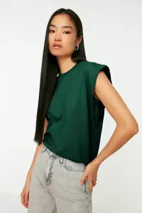 TRENDYOLMİLLA Emerald Green Detailed 100% Cotton Wadding Look Basic Crew Neck Knitting T-Shirt - Image 4