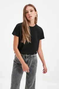 TRENDYOLMİLLA Multicolored 100% Cotton single jersey Crew Neck 2 Sets Paket Knitting T-Shirt - Image 2