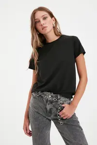 TRENDYOLMİLLA Multicolored 100% Cotton single jersey Crew Neck 2 Sets Paket Knitting T-Shirt - Image 4