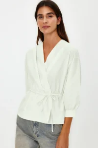 TRENDYOLMİLLA Stone Double breasted Binding Detailed Weaving Blouse