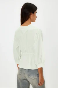 TRENDYOLMİLLA Stone Double breasted Binding Detailed Weaving Blouse - Image 6