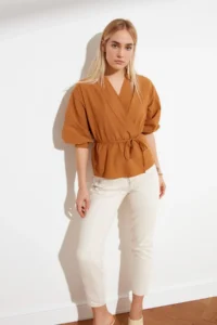 TRENDYOLMİLLA Camel Double breasted Weaving Binding Detailed Blouse - Image 2