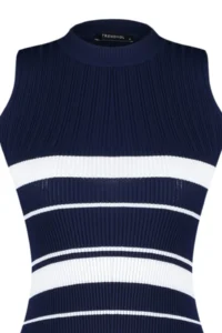 TRENDYOLMİLLA Navy Blue Crew Neck Blouse - Image 7
