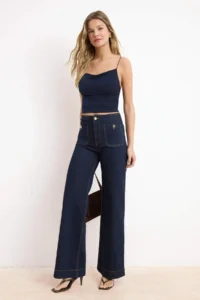 TRENDYOLMİLLA Navy Blue Fitted Off-Shoulder Neck Flexible Knitting Blouse - Image 2