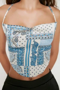 TRENDYOLMİLLA Multicolored Off-Shoulder Neck Back tied up Crop Weaving Blouse - Image 5