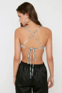 TRENDYOLMİLLA Multicolored Off-Shoulder Neck Back tied up Crop Weaving Blouse - Image 6