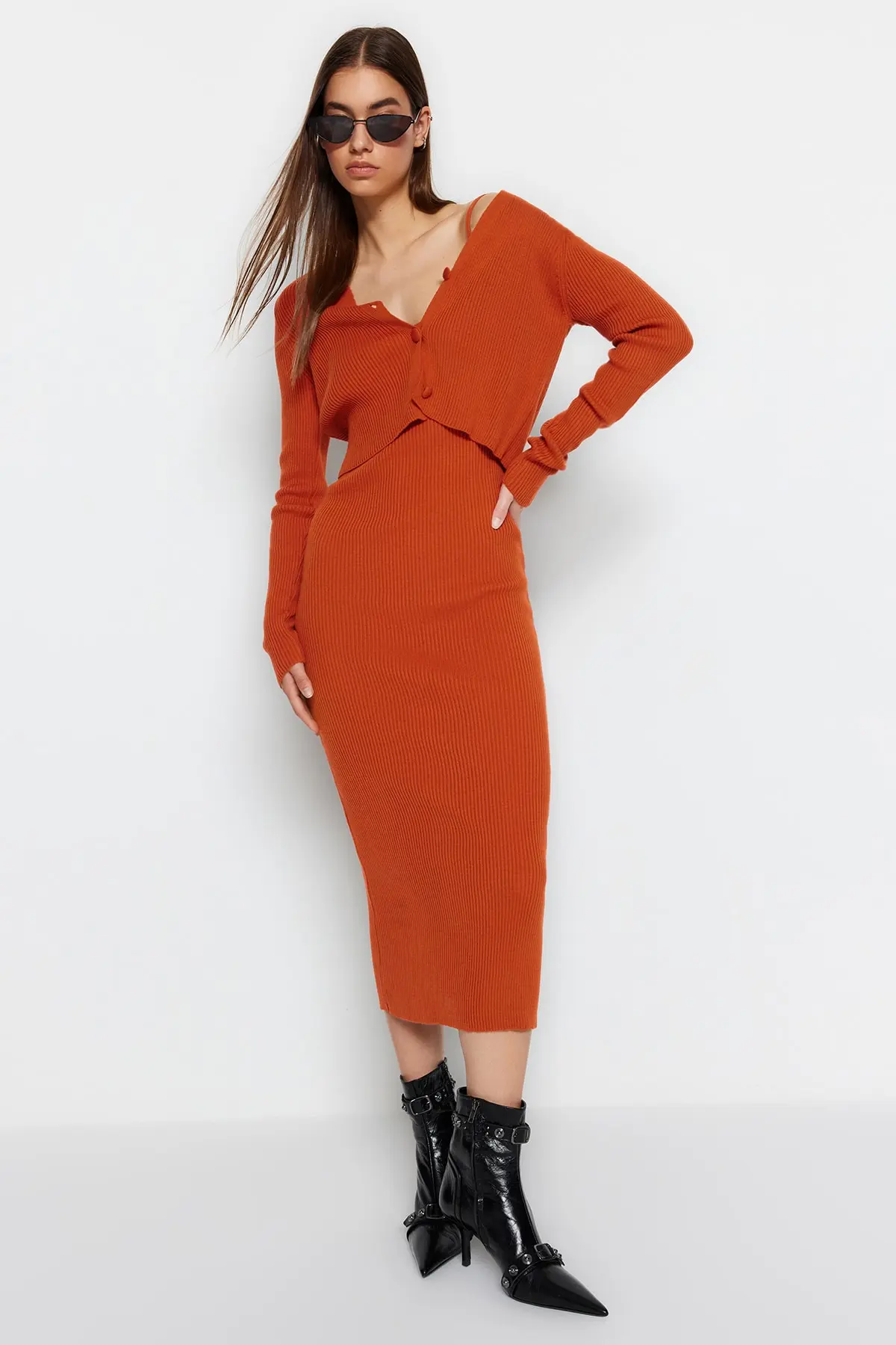 TWOSS21EL0208-BROWN_1