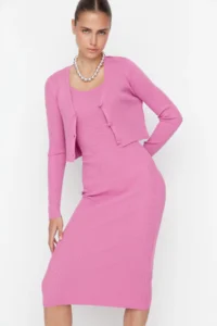 TRENDYOLMİLLA Pink Fitted Midi Knitwear Cardigan Dress Set - Image 9