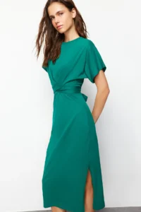 TRENDYOLMİLLA Emerald Green 100% Cotton Waist Slit and Binding Detailed Midi Knitting Pen Dress - Image 2