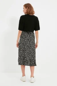 TRENDYOLMİLLA Black Printed Ruffle Detailed and with flywheel High Waist Midi Flexible Knitting Skirt - Image 9