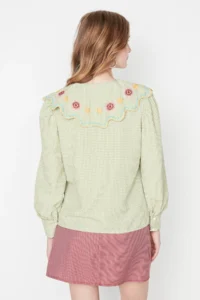 TRENDYOLMİLLA Green Embroidery Detailed seersucker Material Regular Normal Pattern Weaving Shirt - Image 6