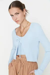 TRENDYOLMİLLA Light Blue Crop Binding Detailed Blouse-Cardigan Knitwear Set