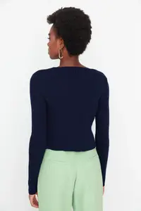 TRENDYOLMİLLA Navy Blue Crop Binding Detailed Blouse-Cardigan Knitwear Set Knitwear Cardigan - Image 5
