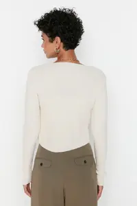 TRENDYOLMİLLA Stone Crop Binding Detailed Blouse-Cardigan Knitwear Set Knitwear Cardigan - Image 5