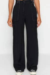 TRENDYOLMİLLA Black Cargo Wide Leg Weaving Pants with Contrast Stitching Detail - Image 5