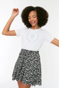 TRENDYOLMiLLA Multicolored Printed Skirt Look High Waist Mini Knitting Shorts - Image 5