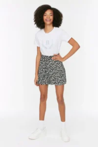 TRENDYOLMiLLA Multicolored Printed Skirt Look High Waist Mini Knitting Shorts - Image 6