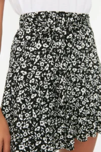 TRENDYOLMiLLA Multicolored Printed Skirt Look High Waist Mini Knitting Shorts - Image 8