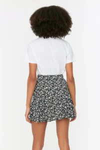 TRENDYOLMiLLA Multicolored Printed Skirt Look High Waist Mini Knitting Shorts - Image 9
