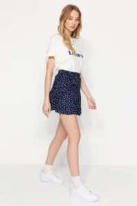 TRENDYOLMİLLA Navy Blue Polka Dot Skirt Look High Waist Mini Knitting Shorts - Image 5