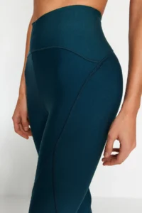 TRENDYOLMİLLA Emerald Green Shaping Tam Size Knitting Sports Leggings - Image 3