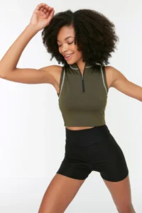 TRENDYOLMİLLA Black Flexible Yoga Shaping Knitting Sports Shorts/Short Leggings