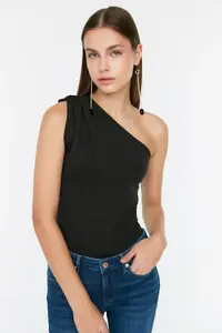 TRENDYOLMİLLA Black Asymmetric Collar Bottom snaps Flexible Knitting Bodysuit .D.00014 - Image 2