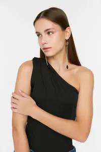 TRENDYOLMİLLA Black Asymmetric Collar Bottom snaps Flexible Knitting Bodysuit .D.00014 - Image 3