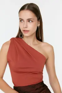 TRENDYOLMİLLA Cinnamon Asymmetric Collar Bottom snaps Flexible Knitting Bodysuit .D.00014
