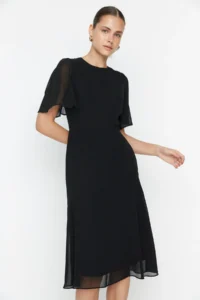 TRENDYOLMİLLA Black Skirt with flywheel A Cut Lined Siphon Flight Flight Weaving Midi Dress - Image 4
