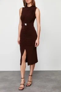 TRENDYOLMİLLA Dark Brown Body-Fitting Drape Detailed Arched Midi Flexible Knitting Pen Dress - Image 4