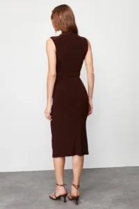 TRENDYOLMİLLA Dark Brown Body-Fitting Drape Detailed Arched Midi Flexible Knitting Pen Dress - Image 6